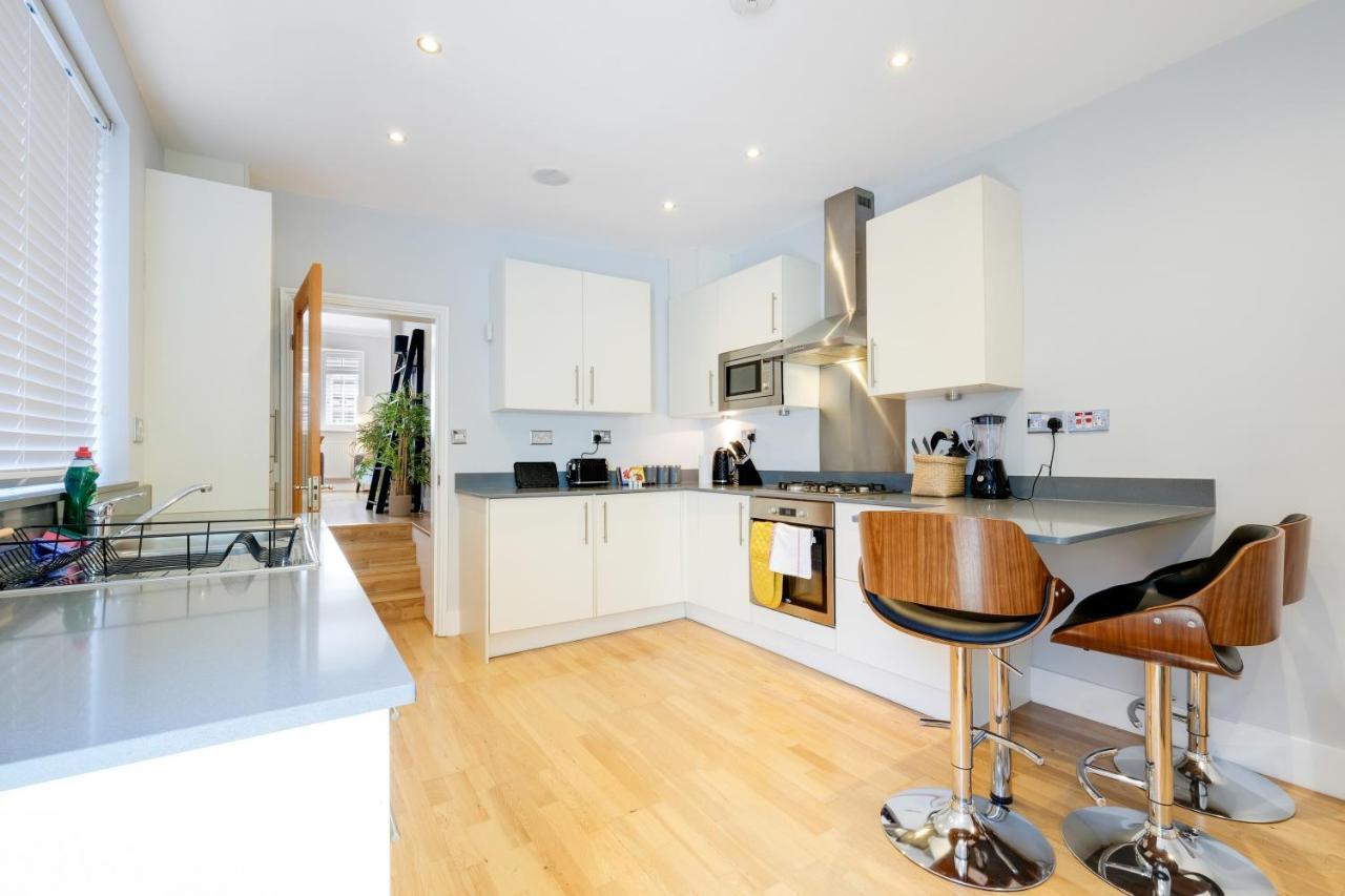 Luxury 3 Bedroom 2 Bathroom House, Fulham By 360Stays London Exterior photo