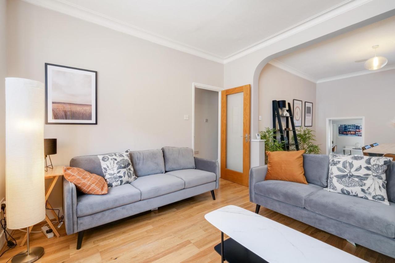 Luxury 3 Bedroom 2 Bathroom House, Fulham By 360Stays London Exterior photo