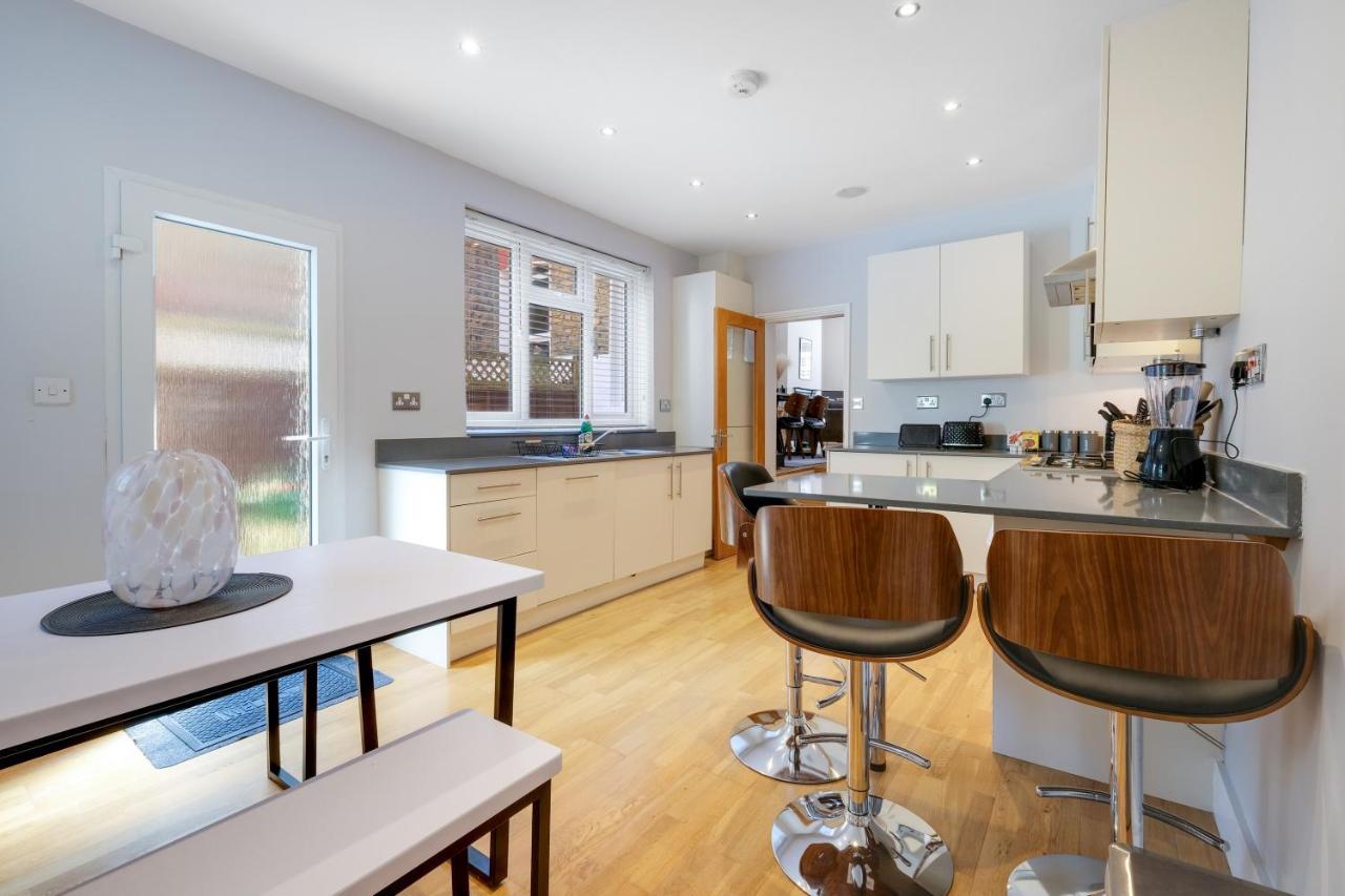Luxury 3 Bedroom 2 Bathroom House, Fulham By 360Stays London Exterior photo